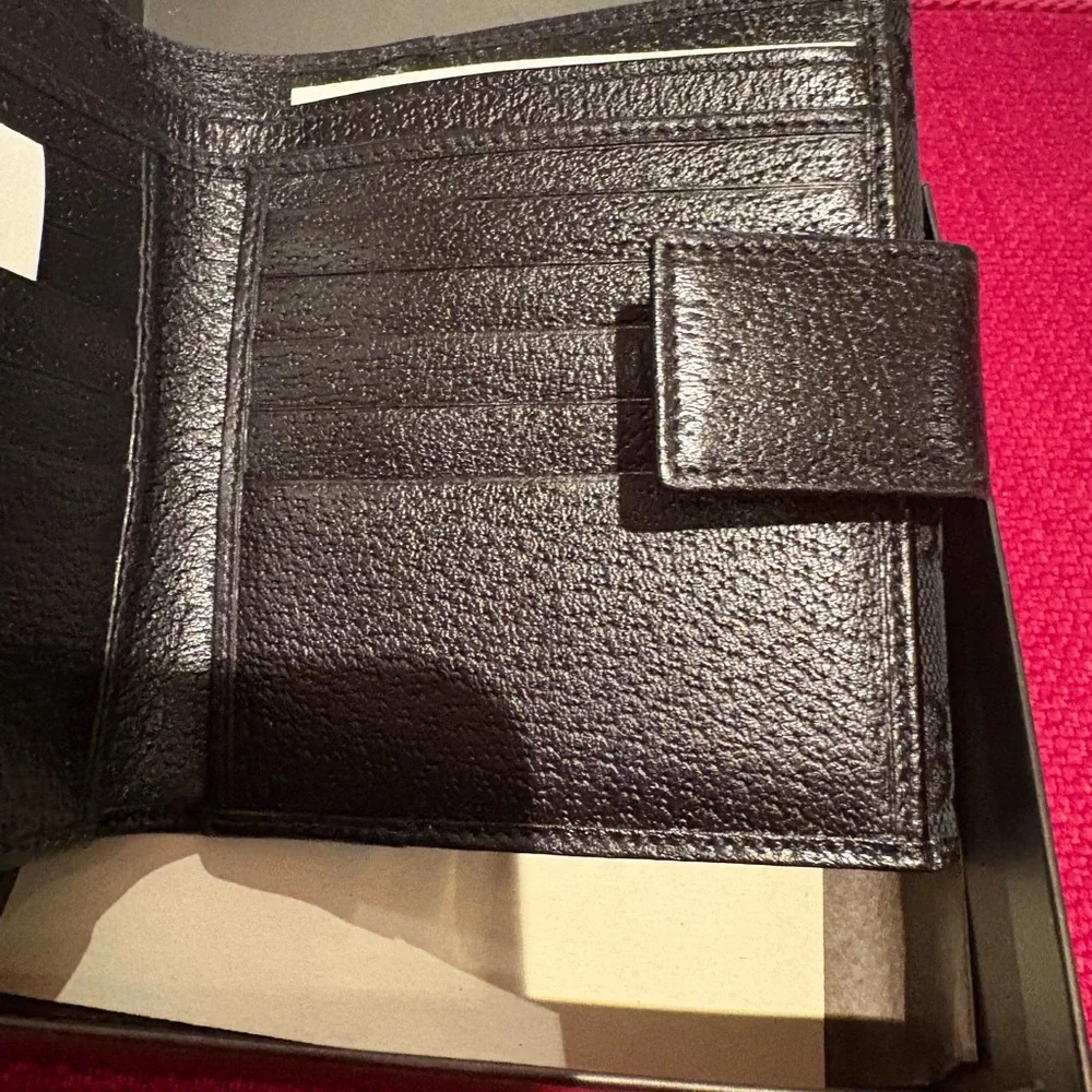Gucci Black Abbey Wallet (NEW) with Box - Picture 11 of 13